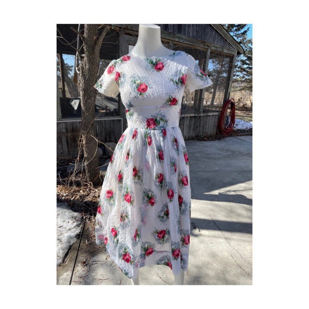 Vtg | 50s Fit & Flare Dress Floral Embroidery Party Day Dress Tea Dress Roses